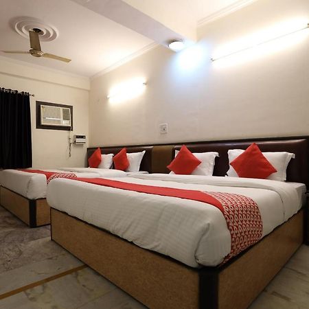 Oyo 60476 Hotel Silver Rooms Delhi (National Capital Territory of India) Exterior foto