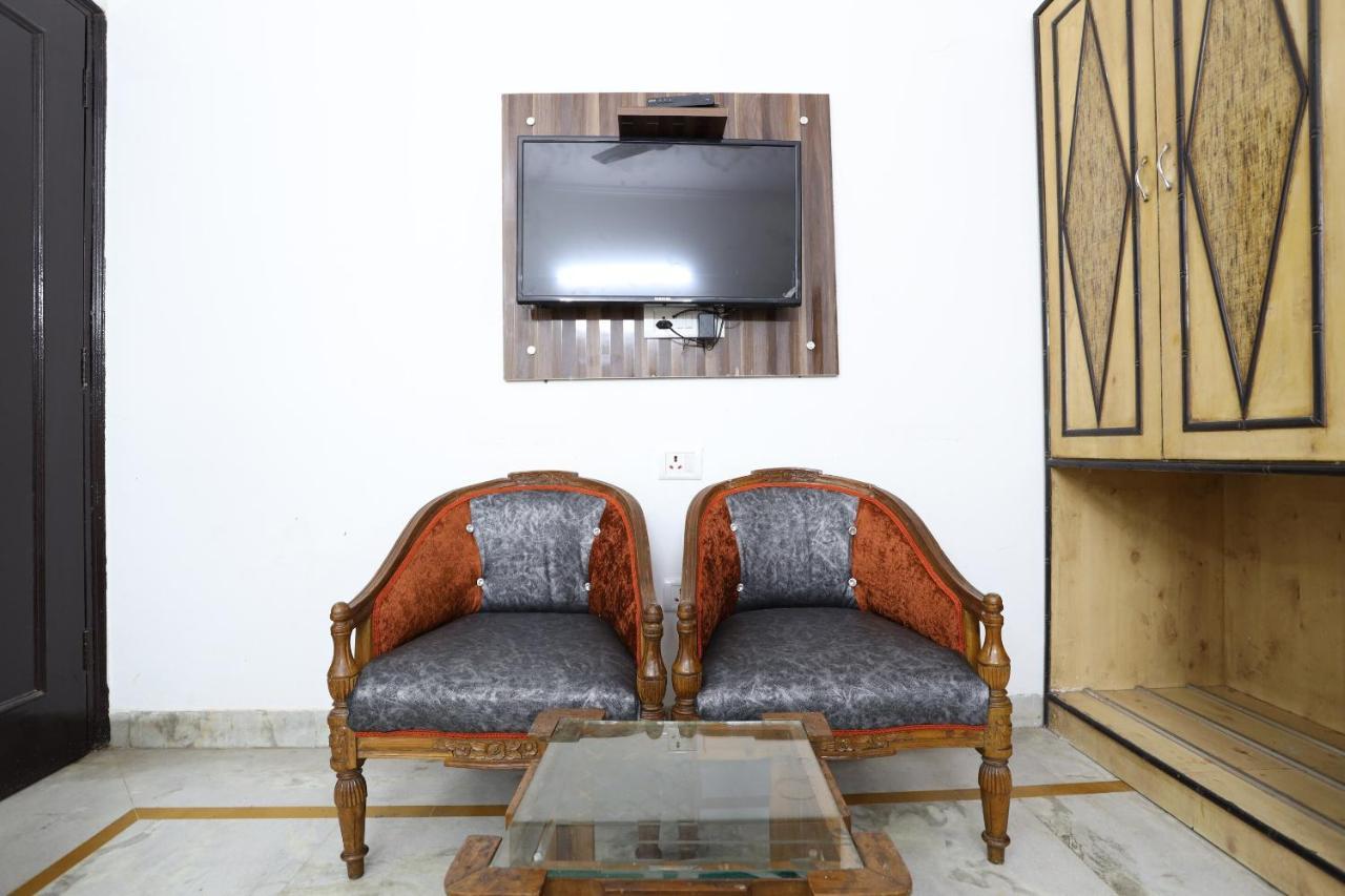 Oyo 60476 Hotel Silver Rooms Delhi (National Capital Territory of India) Exterior foto